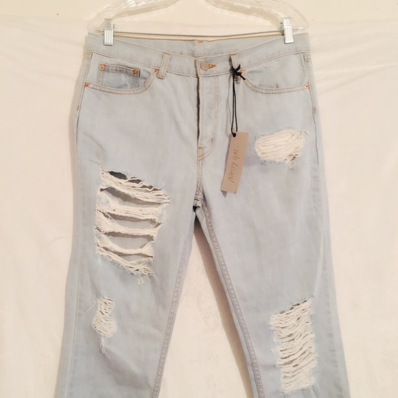 Nasty Gal Boyfriend Distressed Denim Jeans - Picture 4 of 8